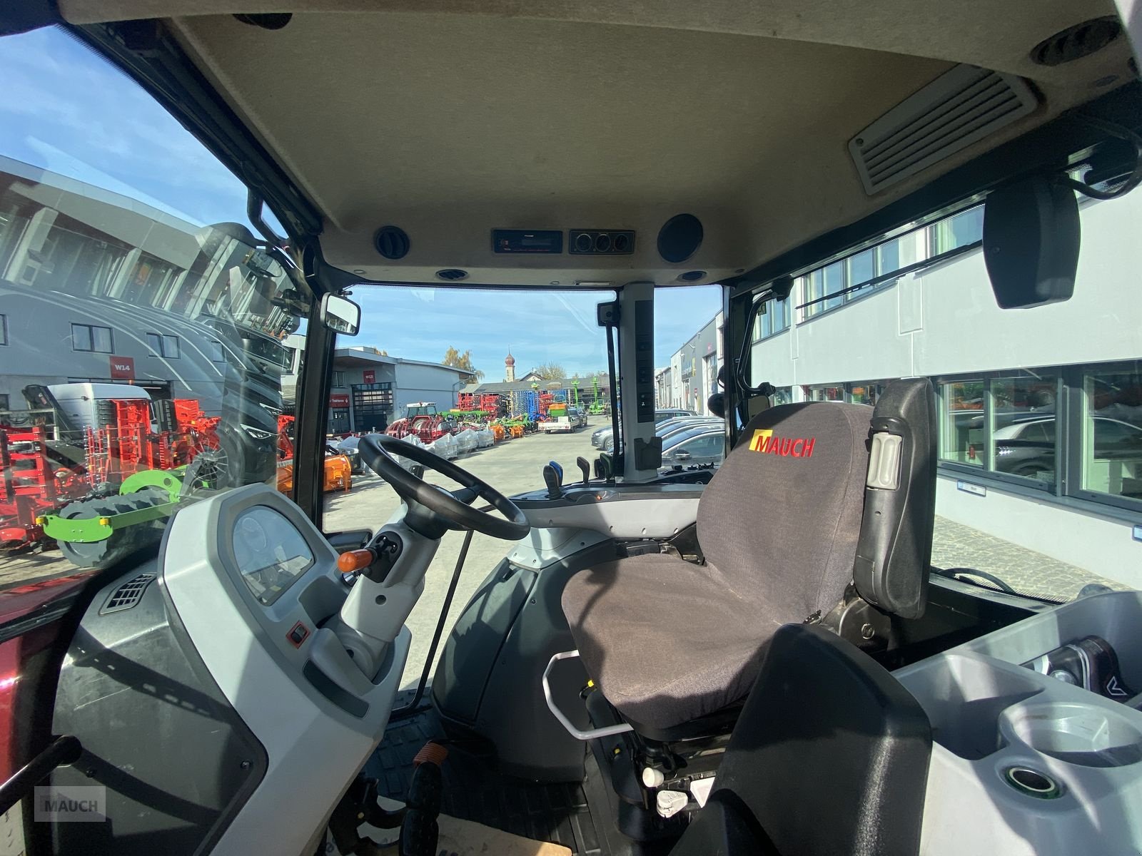 Traktor van het type Valtra G135 ACTIVE, Gebrauchtmaschine in Burgkirchen (Foto 11)