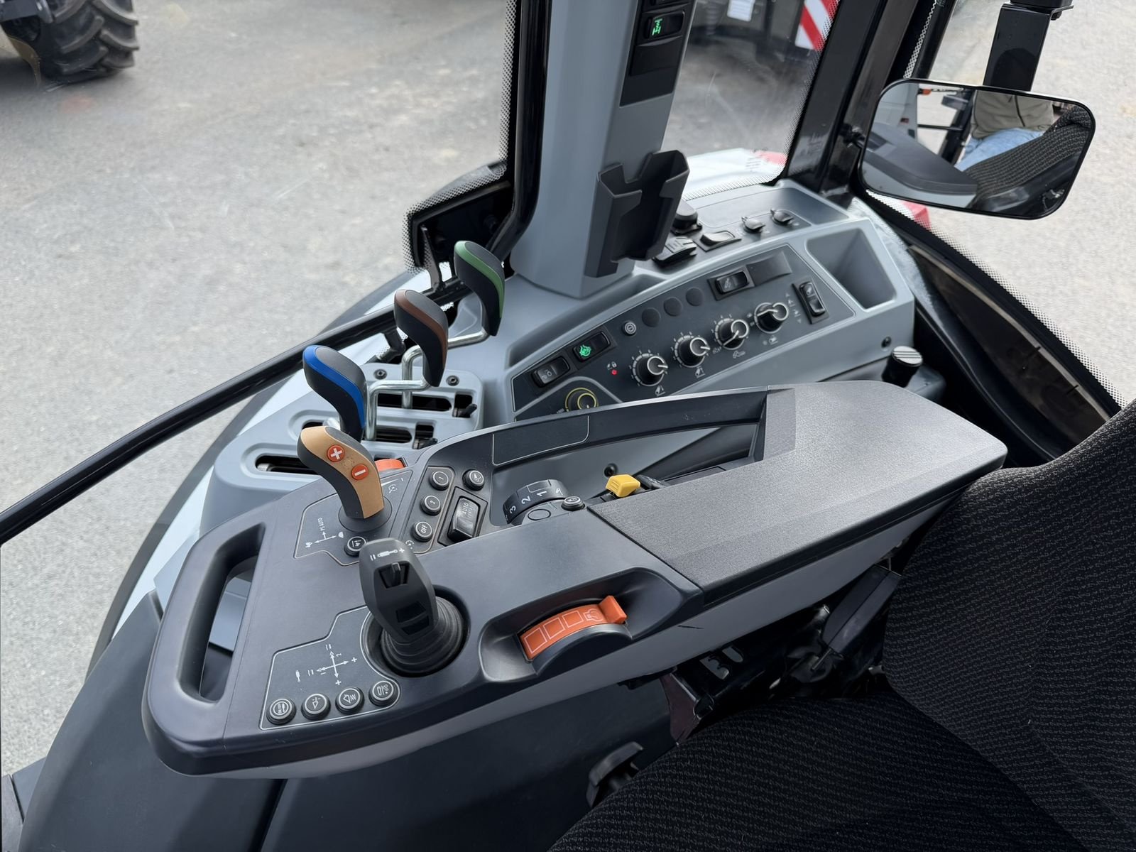 Traktor типа Valtra G135 ACTIVE, Gebrauchtmaschine в Göpfritz (Фотография 8)