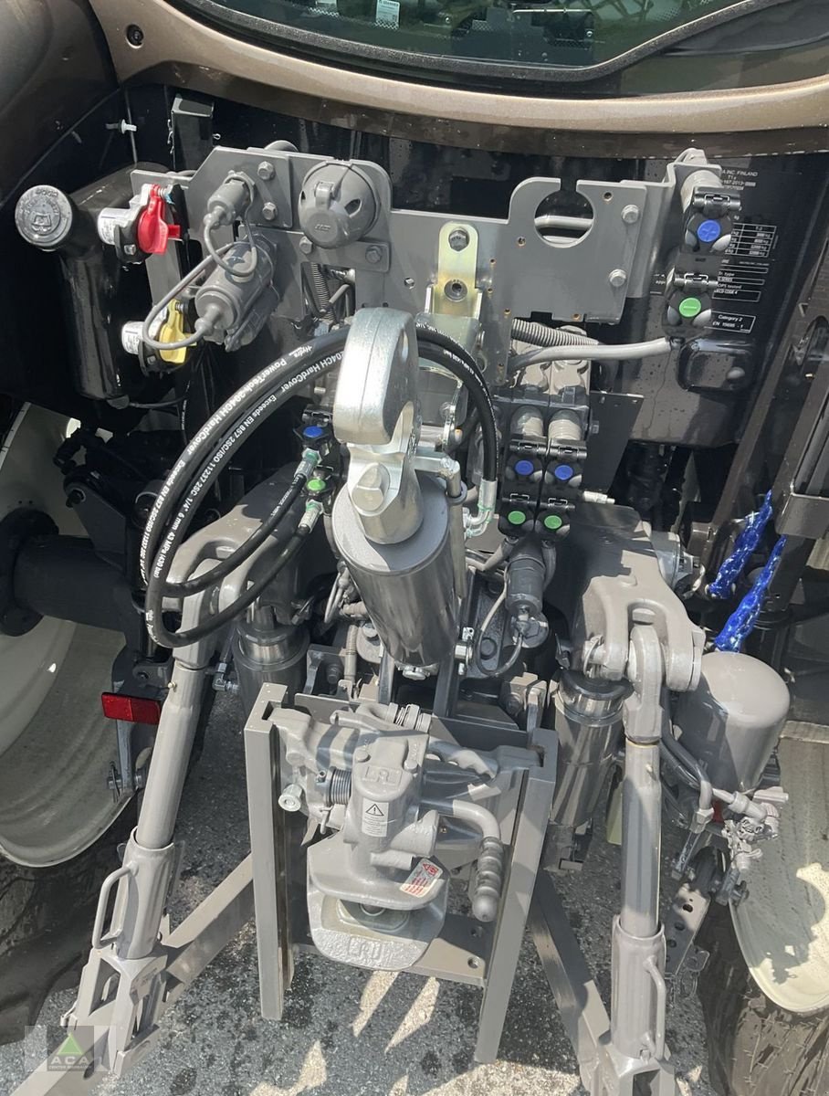 Traktor typu Valtra G135 VERSU, Gebrauchtmaschine v Markt Hartmannsdorf (Obrázek 4)