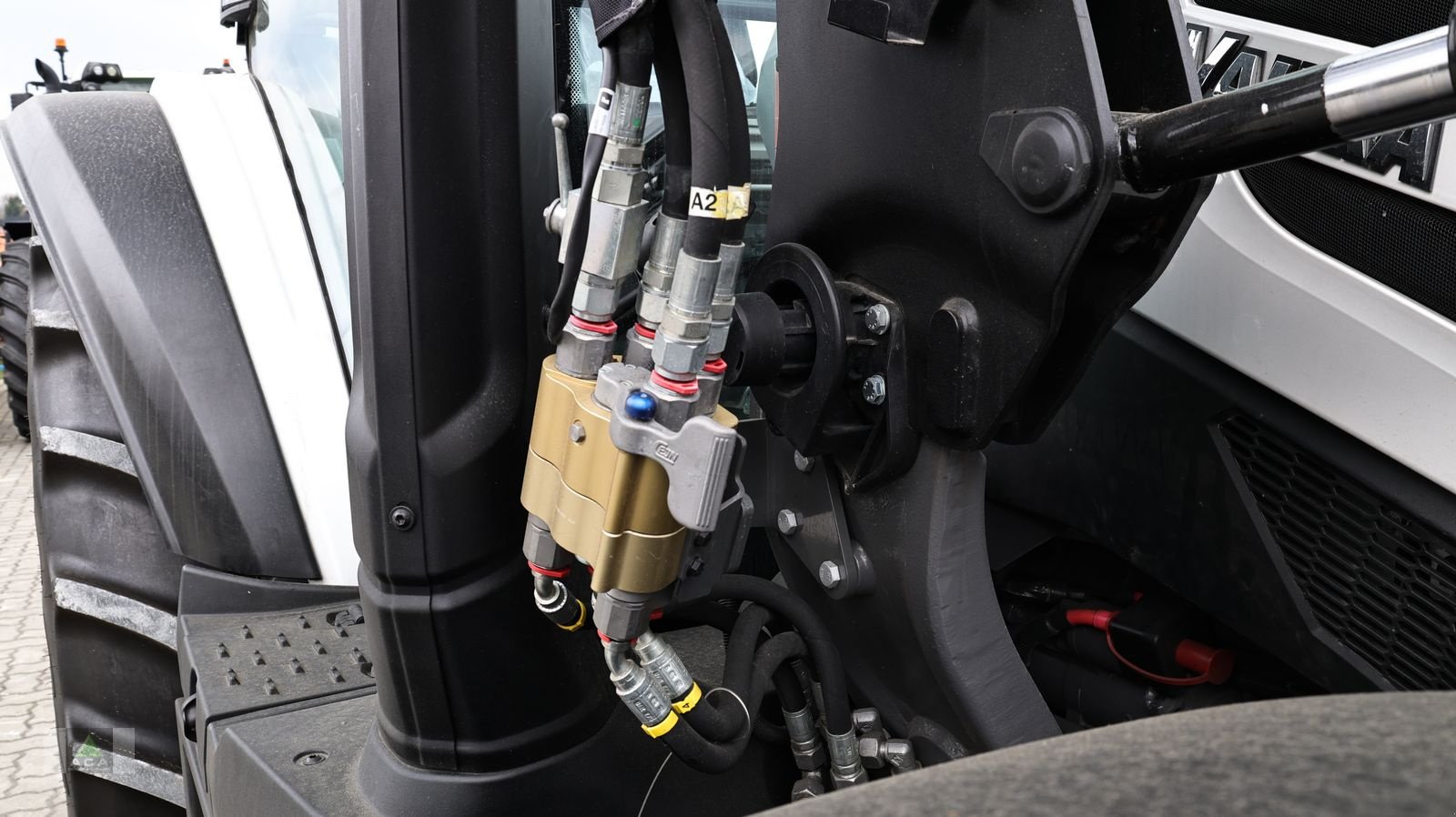 Traktor Türe ait Valtra G135 VERSU, Gebrauchtmaschine içinde Markt Hartmannsdorf (resim 12)