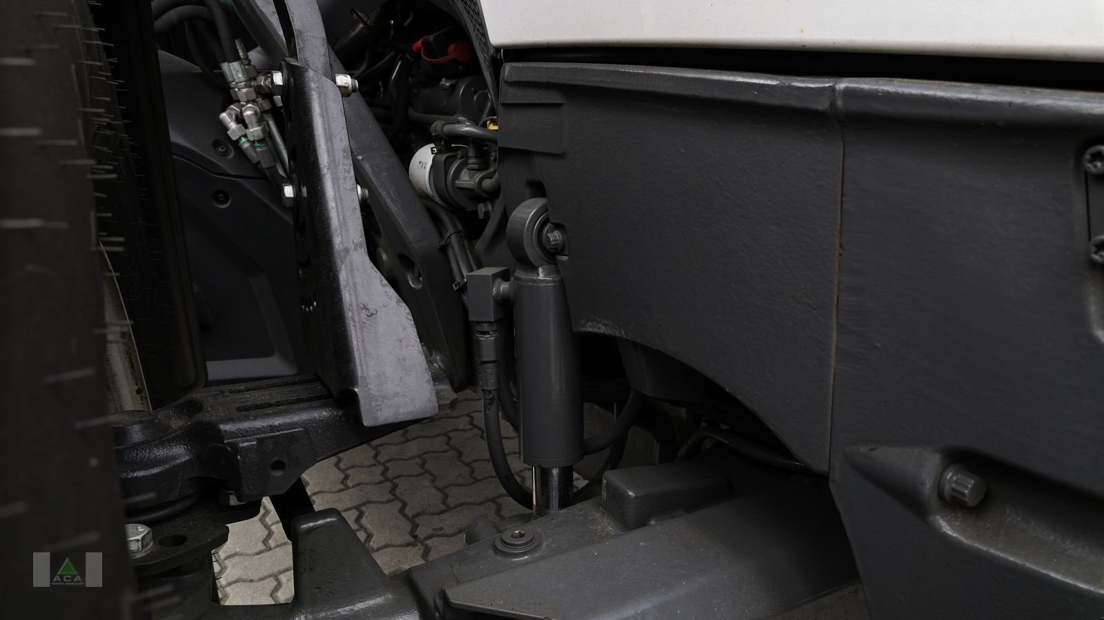 Traktor Türe ait Valtra G135 VERSU, Gebrauchtmaschine içinde Markt Hartmannsdorf (resim 13)