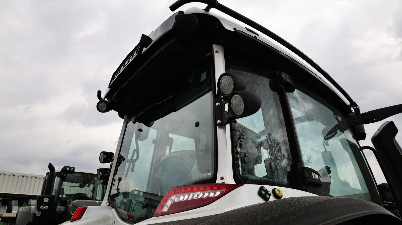 Traktor Türe ait Valtra G135 VERSU, Gebrauchtmaschine içinde Markt Hartmannsdorf (resim 9)