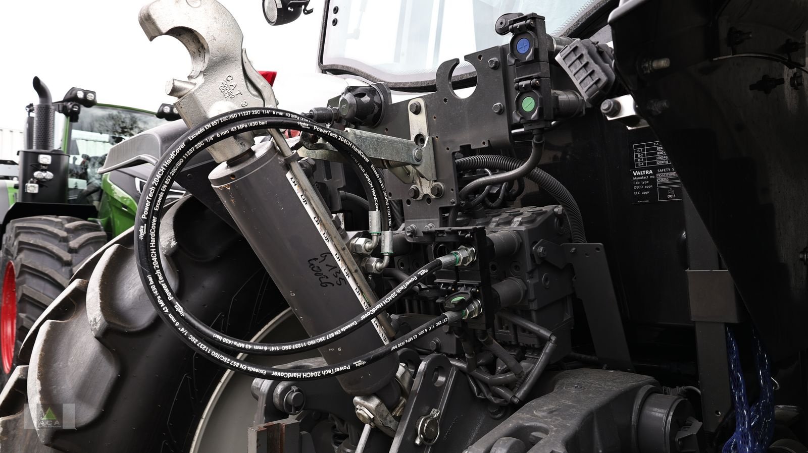 Traktor Türe ait Valtra G135 VERSU, Gebrauchtmaschine içinde Markt Hartmannsdorf (resim 8)