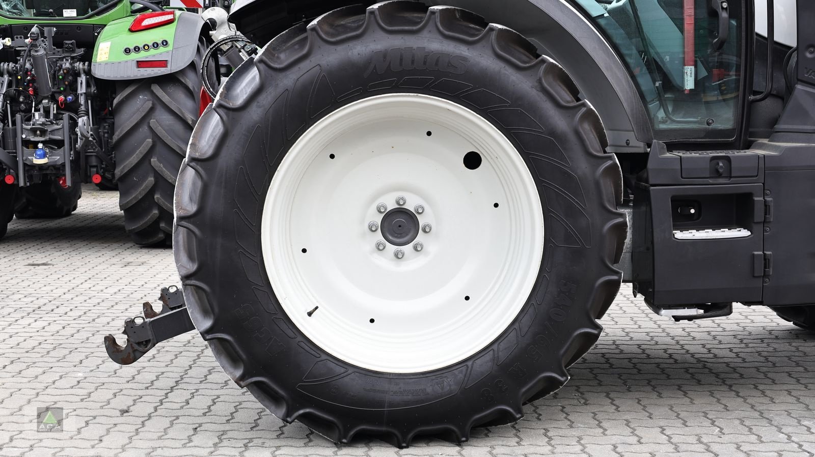 Traktor Türe ait Valtra G135 VERSU, Gebrauchtmaschine içinde Markt Hartmannsdorf (resim 11)