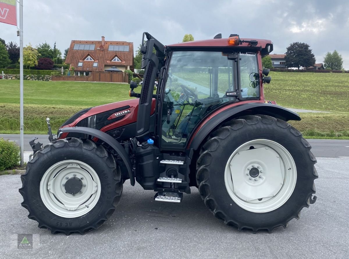 Traktor del tipo Valtra G135 VERSU, Gebrauchtmaschine en Markt Hartmannsdorf (Imagen 2)