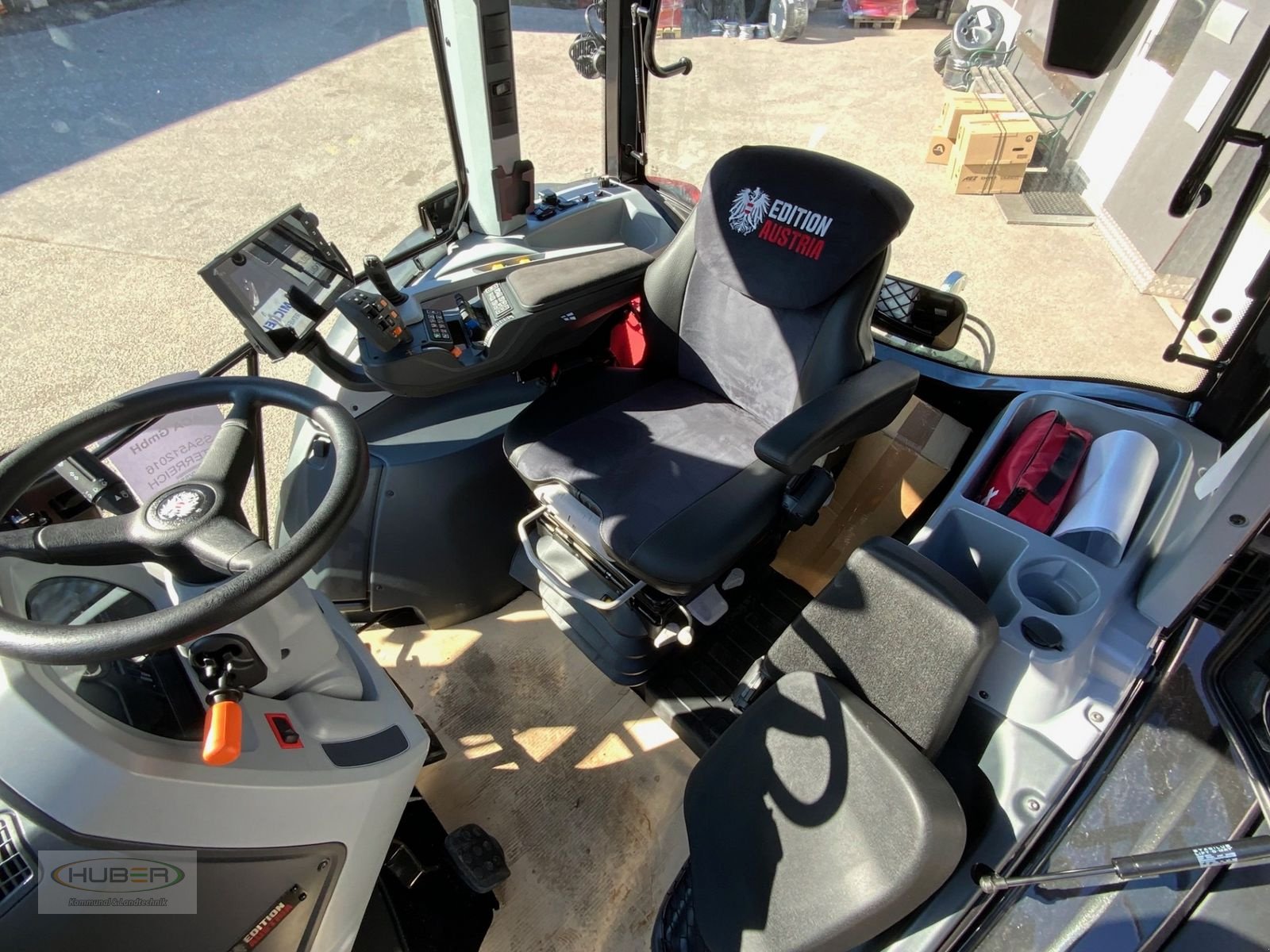 Traktor типа Valtra G135 VERSU, Neumaschine в Kundl/Tirol (Фотография 6)