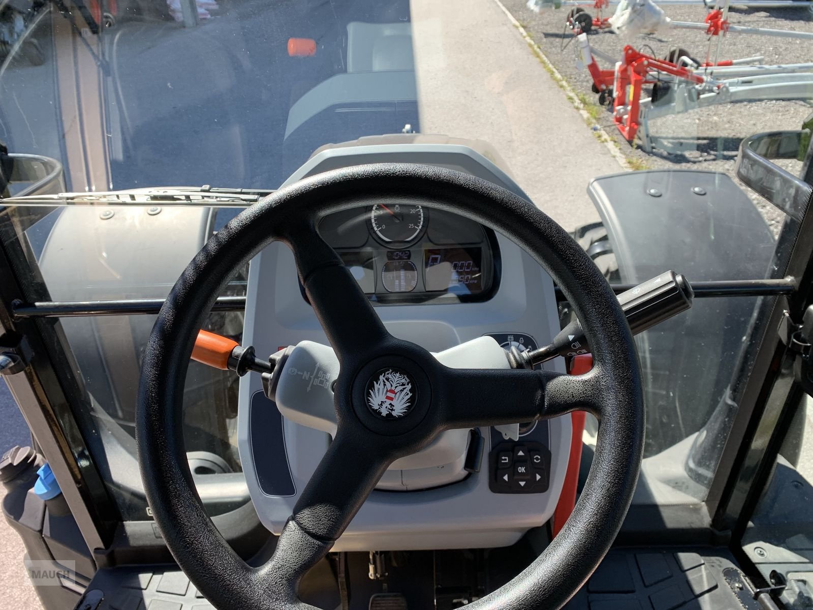 Traktor типа Valtra G135 VERSU, Gebrauchtmaschine в Eben (Фотография 14)