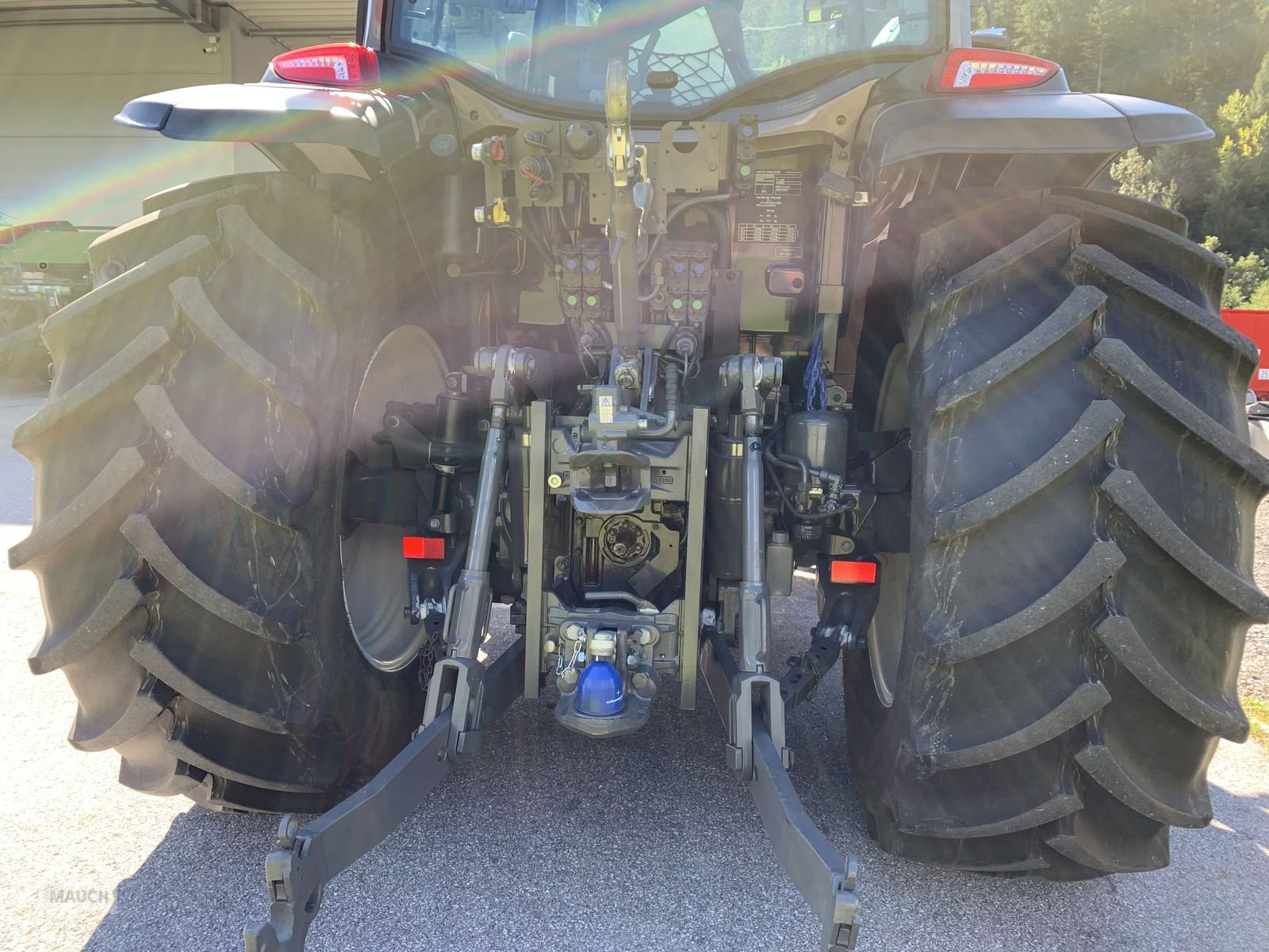 Traktor типа Valtra G135 VERSU, Gebrauchtmaschine в Eben (Фотография 9)