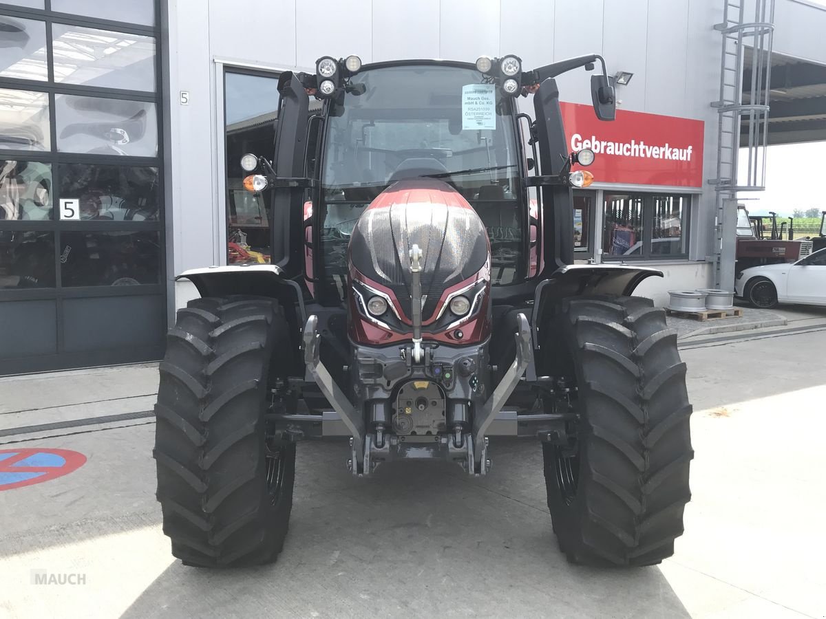 Traktor typu Valtra G135 VERSU, Neumaschine w Burgkirchen (Zdjęcie 11)