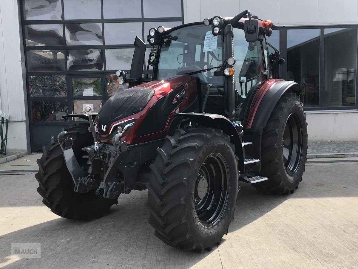 Traktor typu Valtra G135 VERSU, Neumaschine w Burgkirchen (Zdjęcie 1)