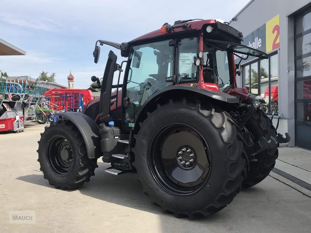 Traktor typu Valtra G135 VERSU, Neumaschine w Burgkirchen (Zdjęcie 3)