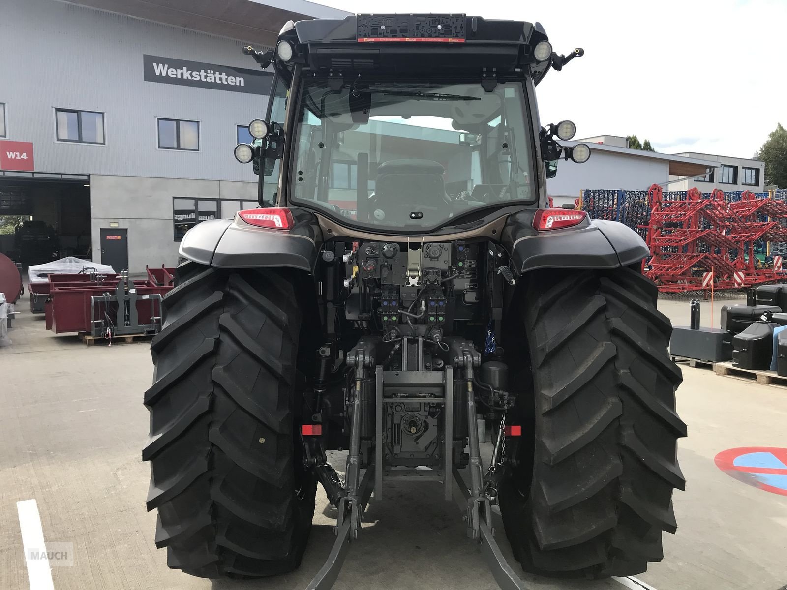 Traktor του τύπου Valtra G135 VERSU, Neumaschine σε Burgkirchen (Φωτογραφία 4)