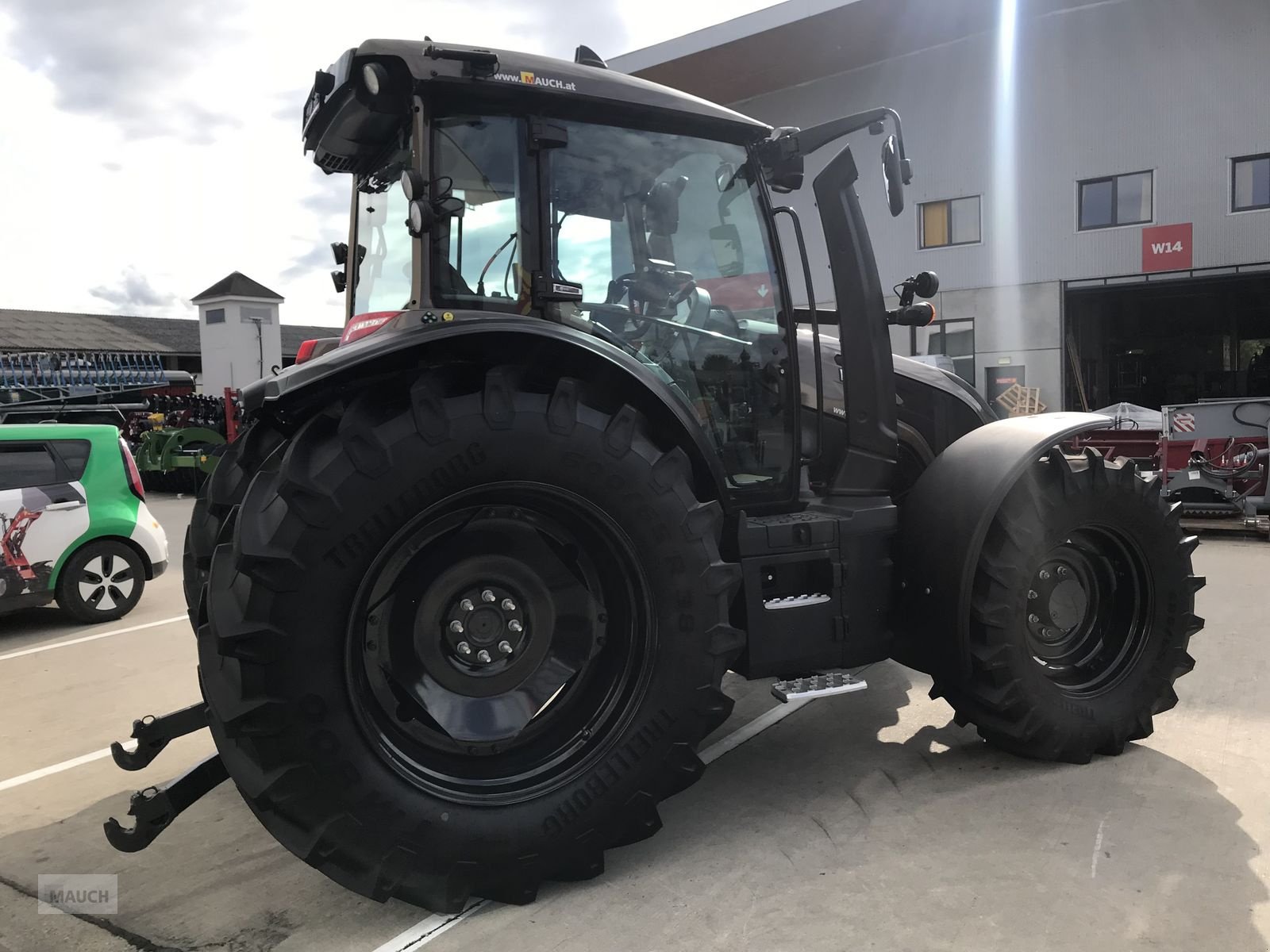 Traktor του τύπου Valtra G135 VERSU, Neumaschine σε Burgkirchen (Φωτογραφία 7)