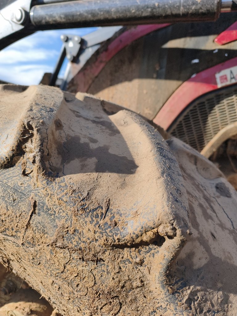Traktor des Typs Valtra G135, Gebrauchtmaschine in LABASTIDE MURAT (Bild 7)