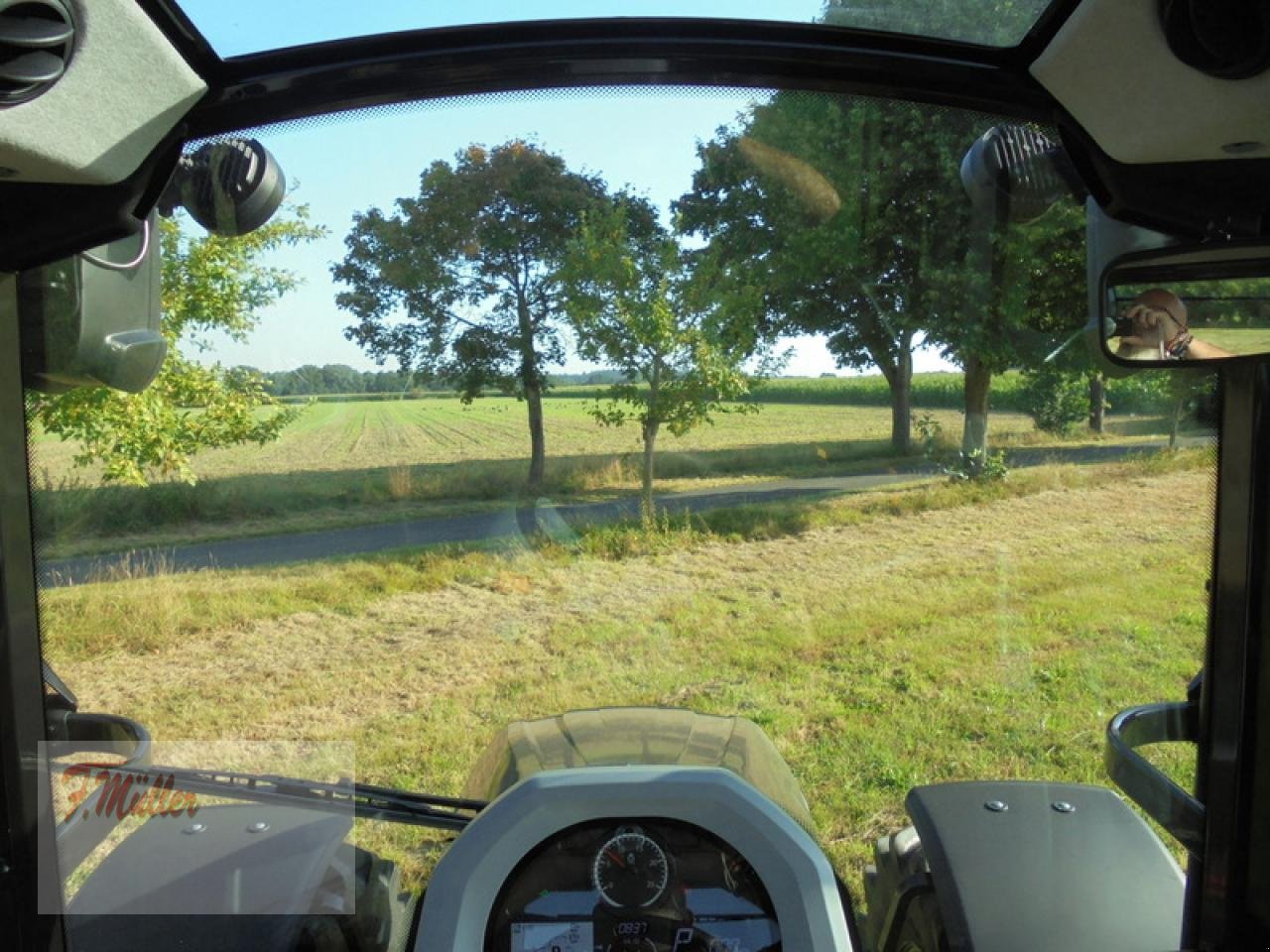 Traktor za tip Valtra G135A BLACK EDITION, Neumaschine u Taaken (Slika 5)