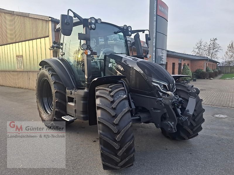 Traktor типа Valtra G135A, Neumaschine в St. Michaelisdonn (Фотография 1)