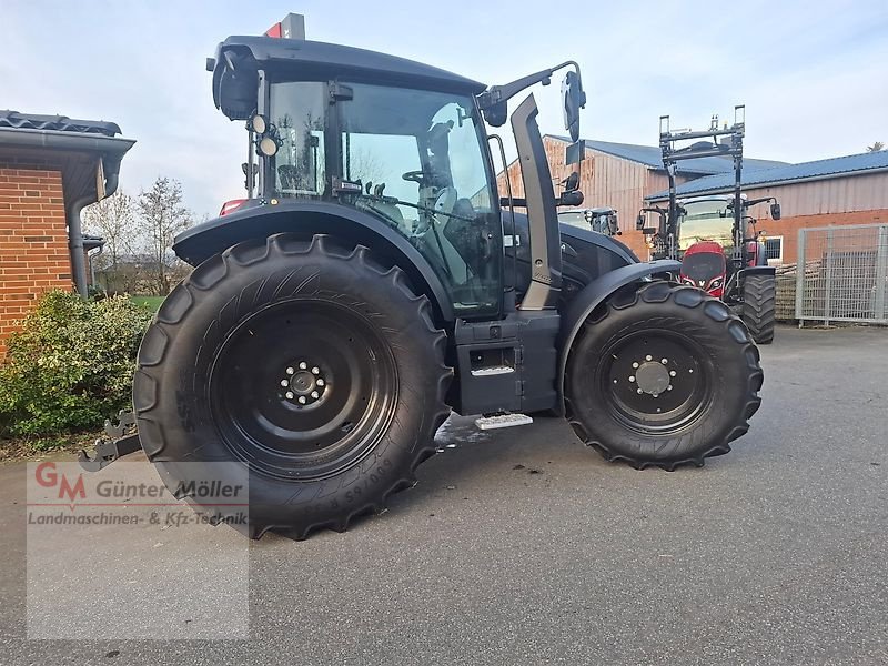 Traktor типа Valtra G135A, Neumaschine в St. Michaelisdonn (Фотография 4)