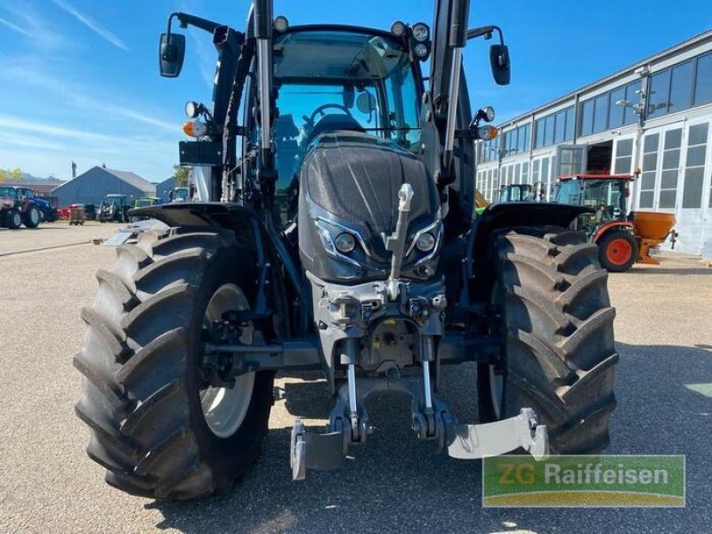 Traktor типа Valtra G135V 1B9, Gebrauchtmaschine в Bühl (Фотография 3)
