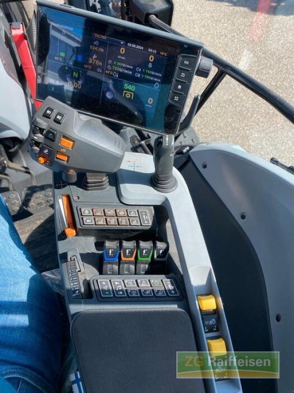 Traktor типа Valtra G135V 1B9, Gebrauchtmaschine в Bühl (Фотография 16)