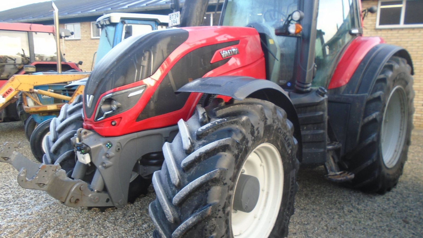 Traktor typu Valtra Kun kørt 1130 Timer, Gebrauchtmaschine v Viborg (Obrázek 1)