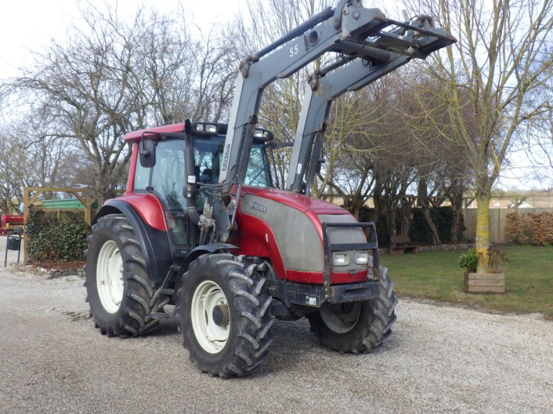 Traktor des Typs Valtra M120, Gebrauchtmaschine in Ringsted