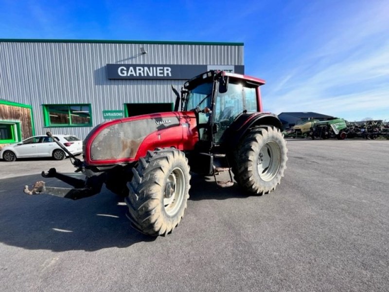 Traktor typu Valtra Marque Valtra, Gebrauchtmaschine w Levier (Zdjęcie 1)