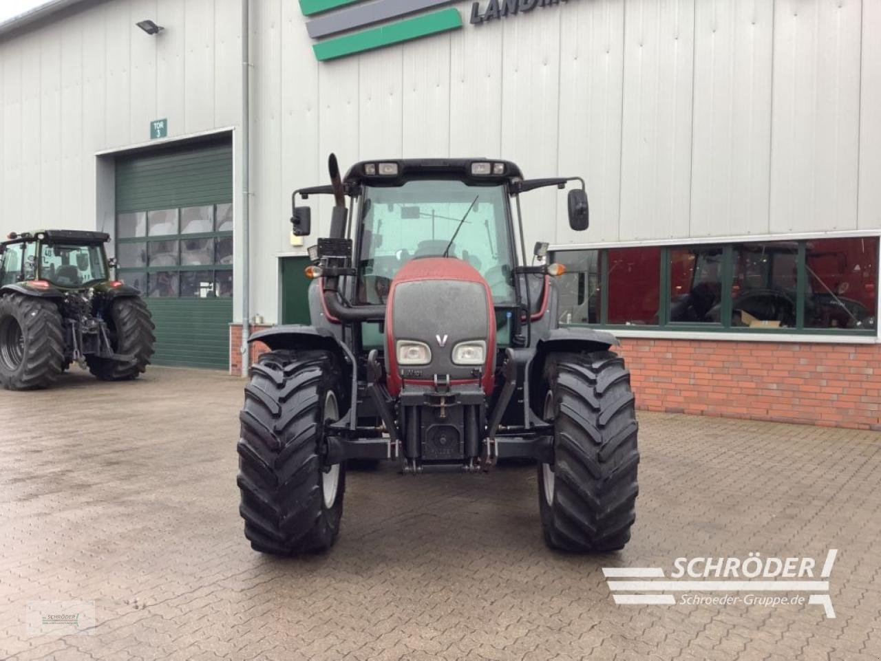 Traktor от тип Valtra N 101, Gebrauchtmaschine в Völkersen (Снимка 2)