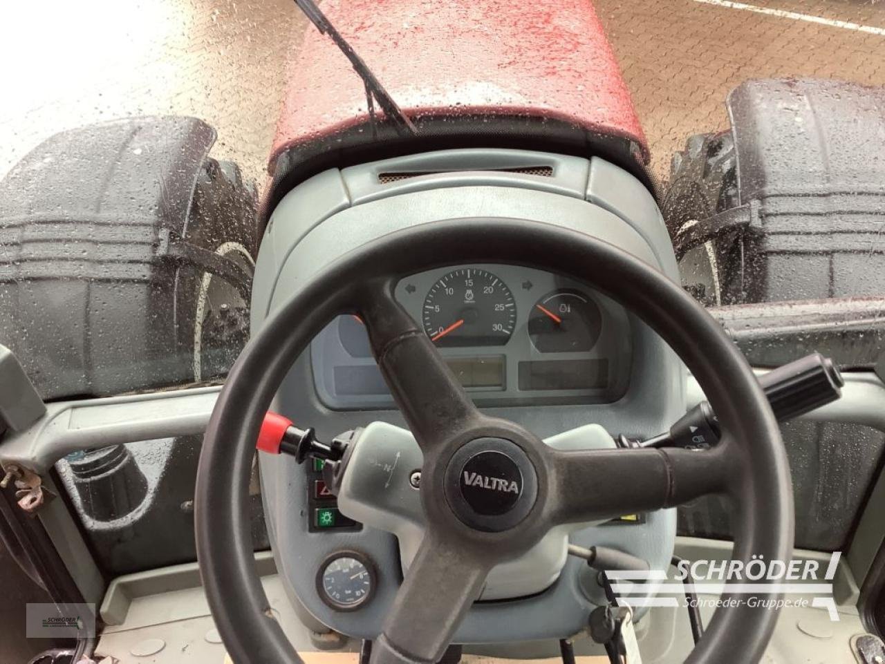 Traktor от тип Valtra N 101, Gebrauchtmaschine в Völkersen (Снимка 13)