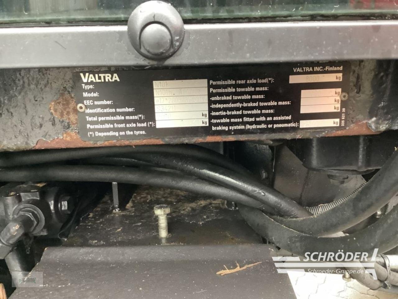 Traktor от тип Valtra N 101, Gebrauchtmaschine в Völkersen (Снимка 21)