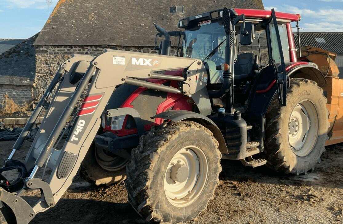 Traktor del tipo Valtra N 103 HITECH, Gebrauchtmaschine en Plestan (Imagen 1)