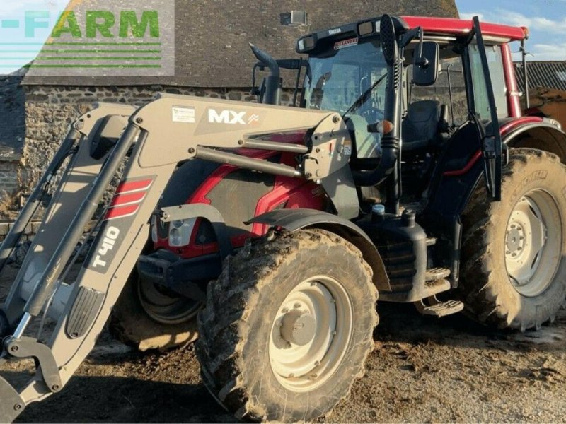 Traktor del tipo Valtra n 103, Gebrauchtmaschine en PLOUIGNEAU