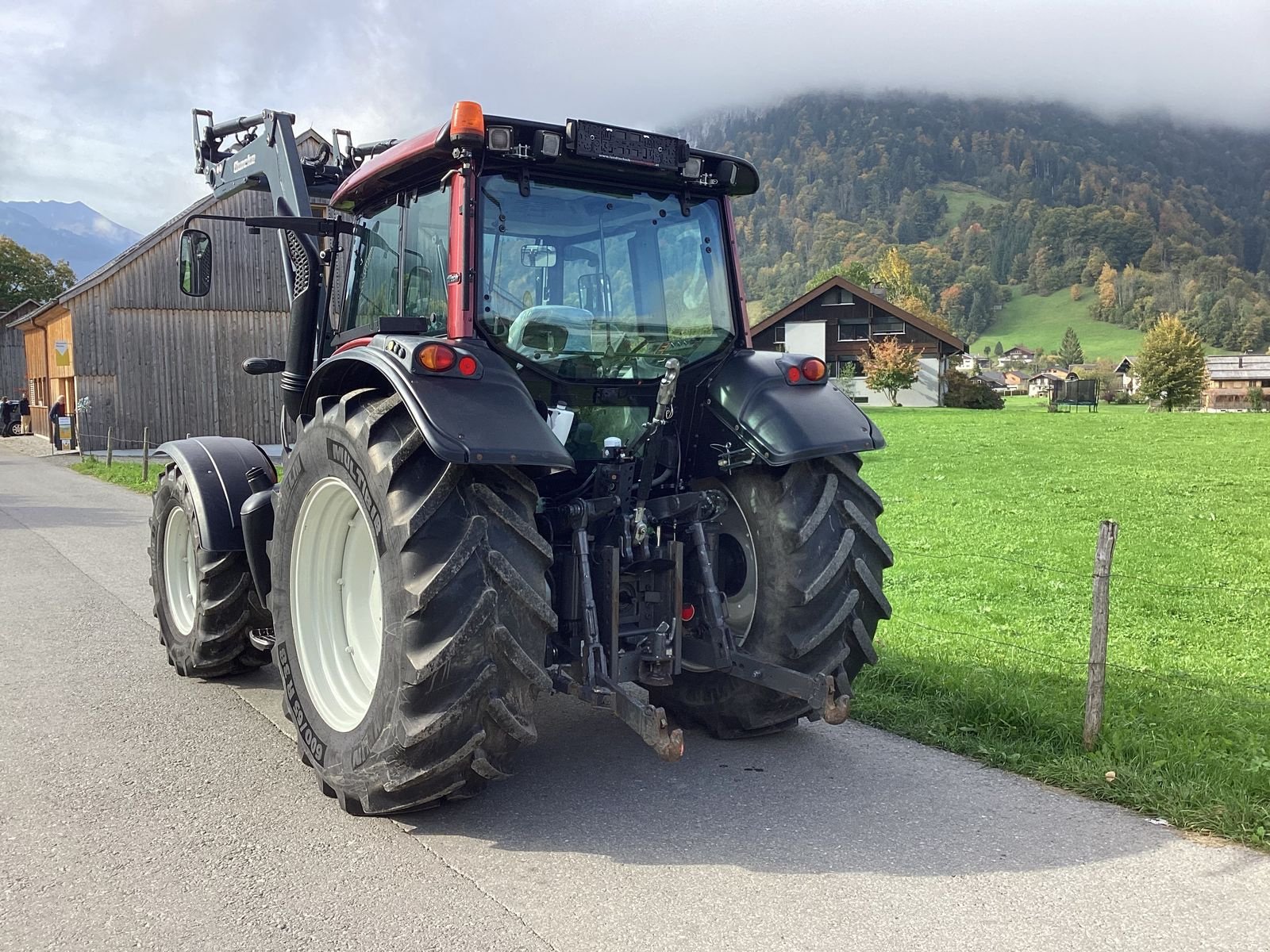Traktor a típus Valtra N 103.4 HiTech5, Gebrauchtmaschine ekkor: Bezau (Kép 8)
