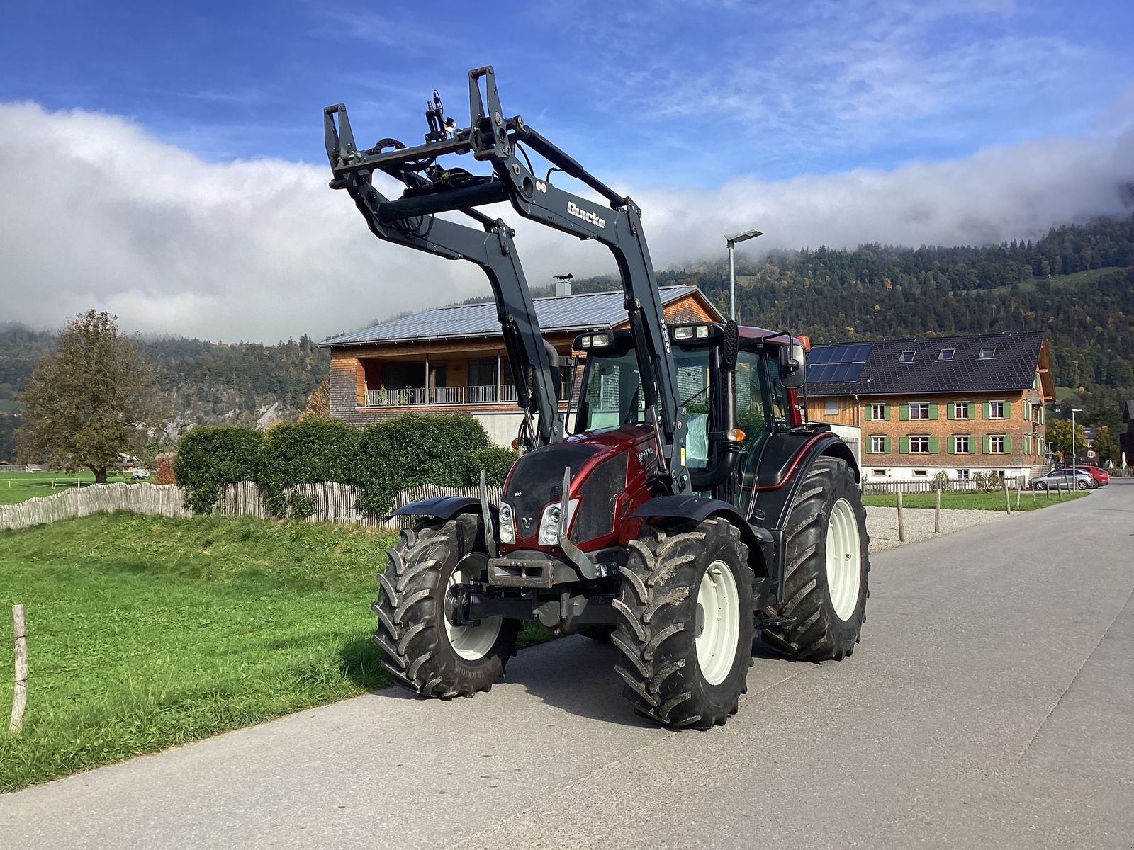 Traktor a típus Valtra N 103.4 HiTech5, Gebrauchtmaschine ekkor: Bezau (Kép 2)
