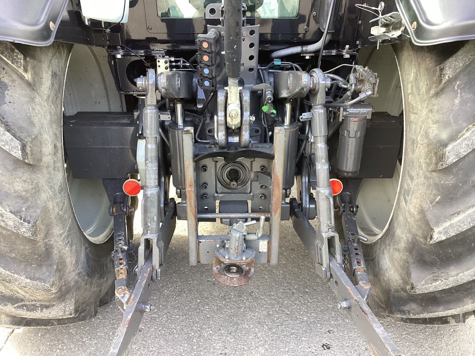 Traktor a típus Valtra N 103.4 HiTech5, Gebrauchtmaschine ekkor: Bezau (Kép 10)