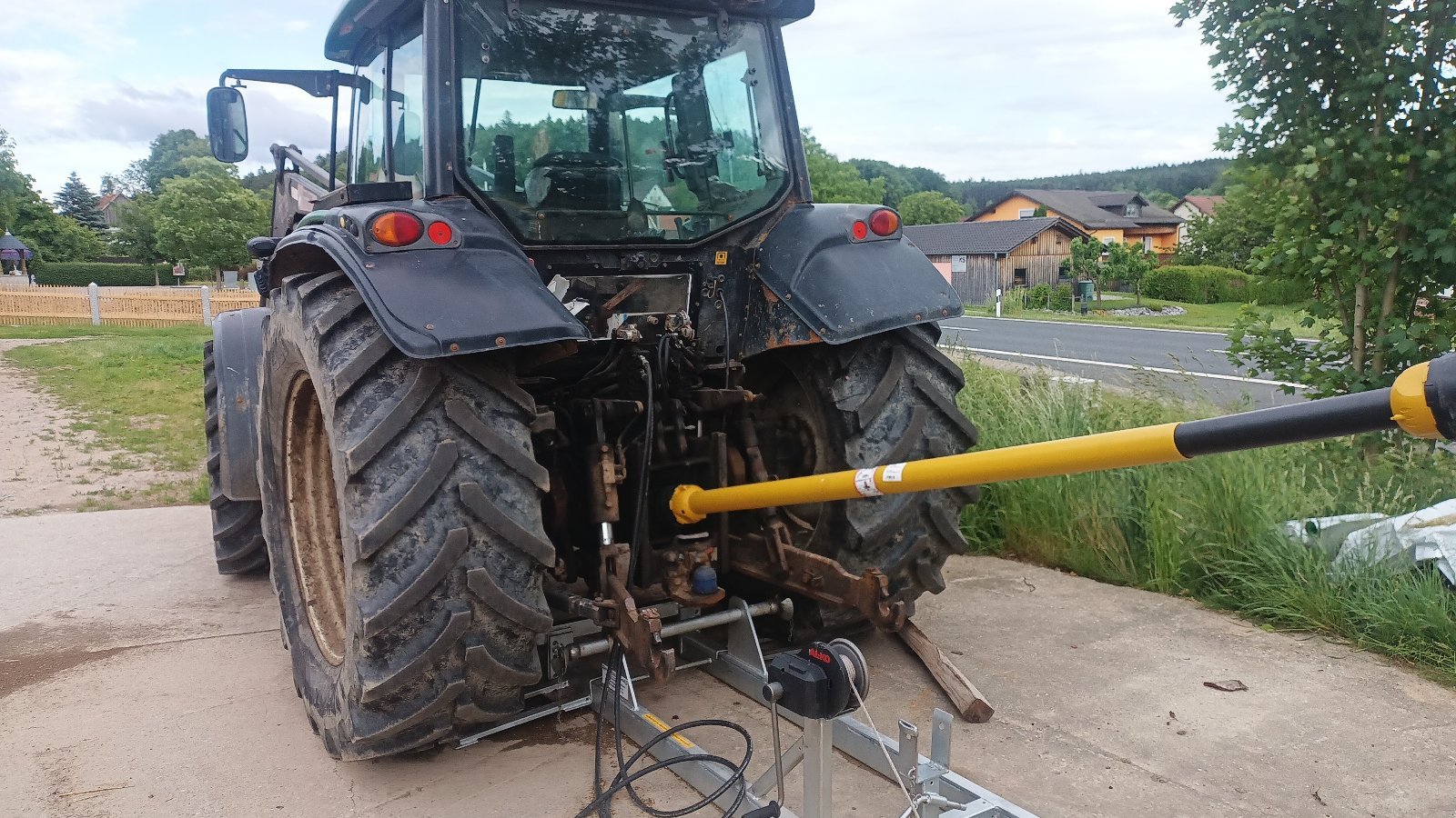 Traktor типа Valtra N 111 eh, Gebrauchtmaschine в Bruck in der Oberpfalz  (Фотография 3)