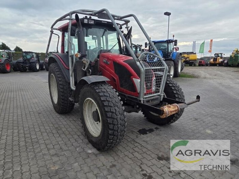 Traktor des Typs Valtra N 113 H3, Gebrauchtmaschine in Calbe / Saale (Bild 8)