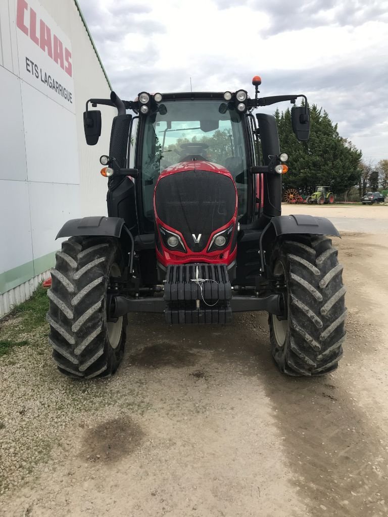 Traktor tipa Valtra N 114 HITECH, Gebrauchtmaschine u MORLHON LE HAUT (Slika 5)