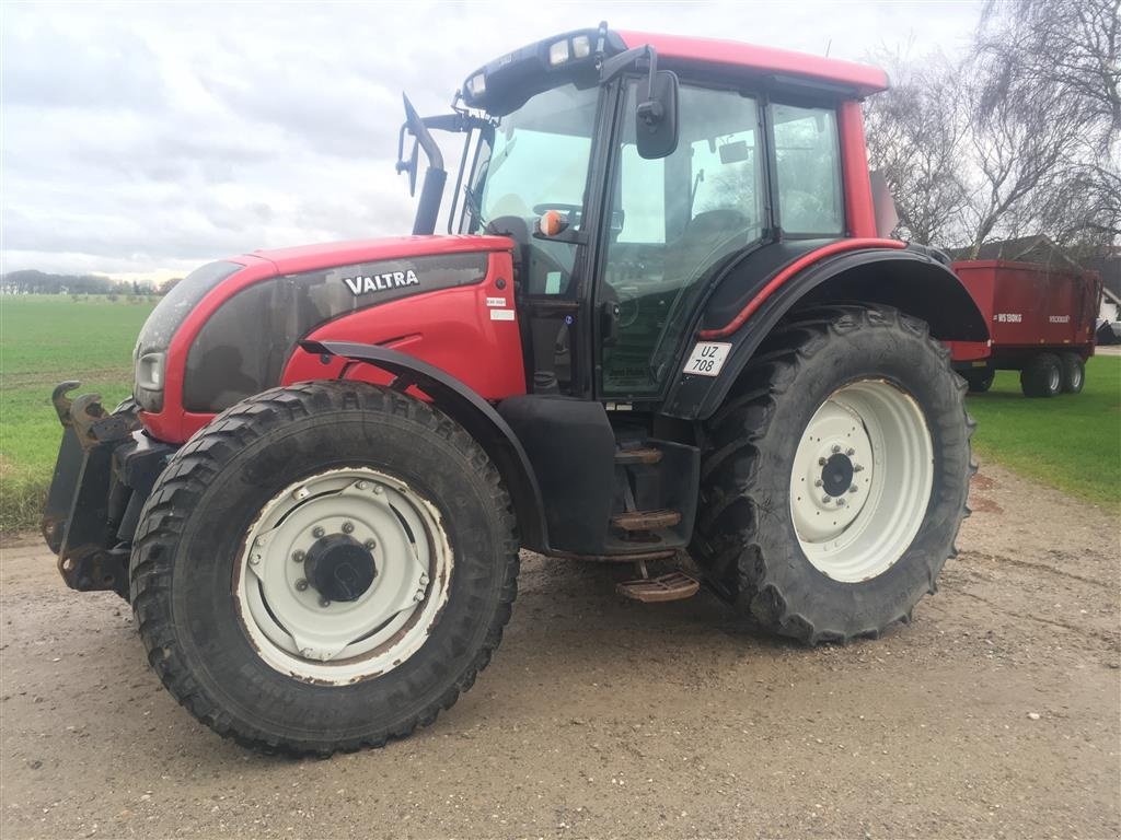 Traktor typu Valtra N 121 HiTech m/Frontlift, Gebrauchtmaschine v Bjerringbro (Obrázek 2)