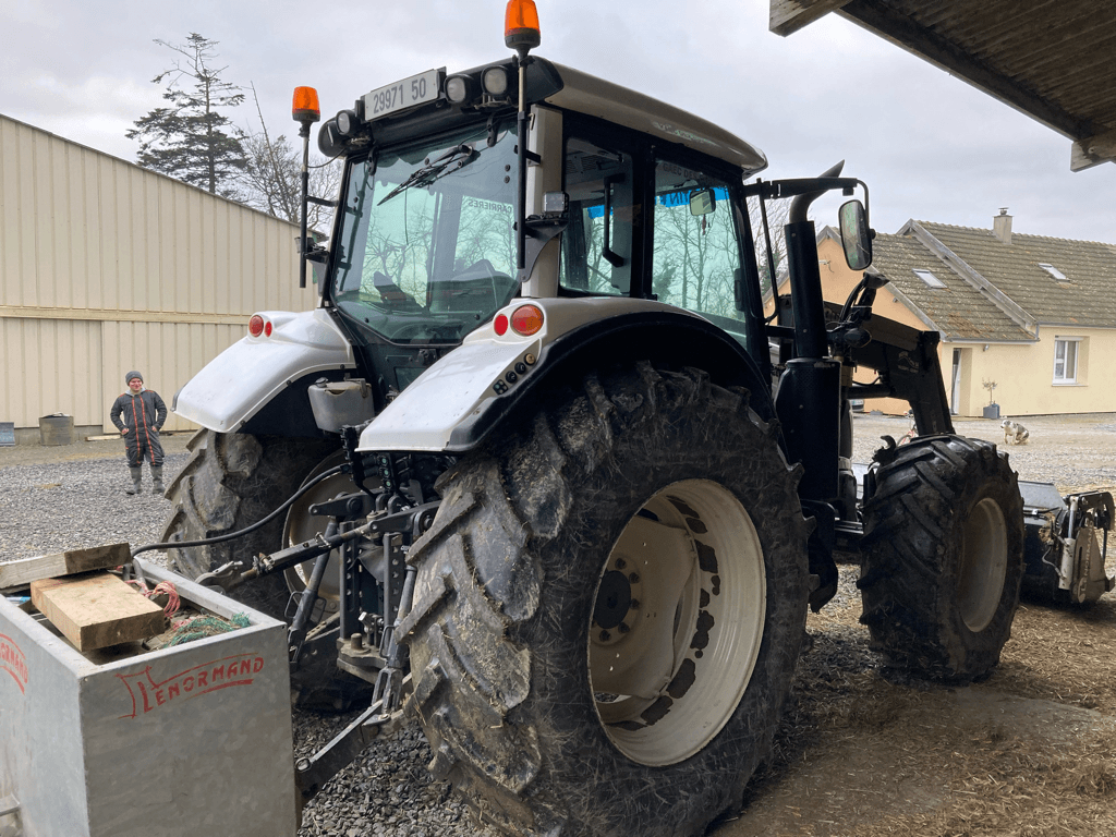 Traktor typu Valtra N 123, Gebrauchtmaschine v ISIGNY-LE-BUAT (Obrázek 5)