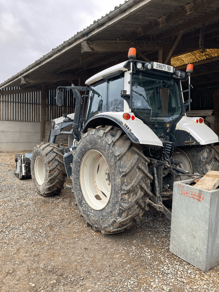 Traktor typu Valtra N 123, Gebrauchtmaschine v ISIGNY-LE-BUAT (Obrázek 2)