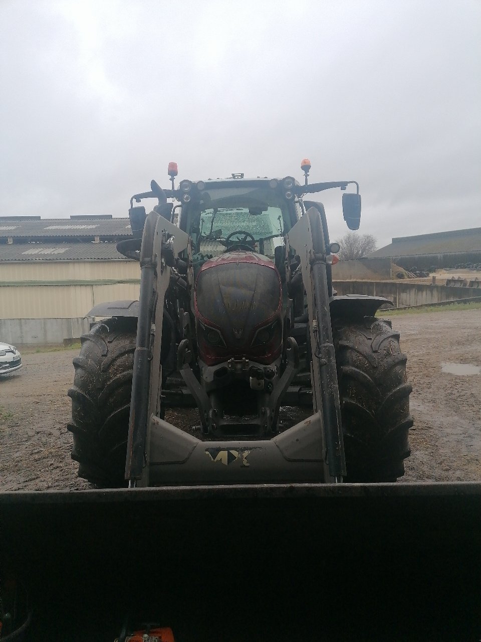 Traktor tip Valtra N 134 A, Gebrauchtmaschine in Combourg (Poză 5)