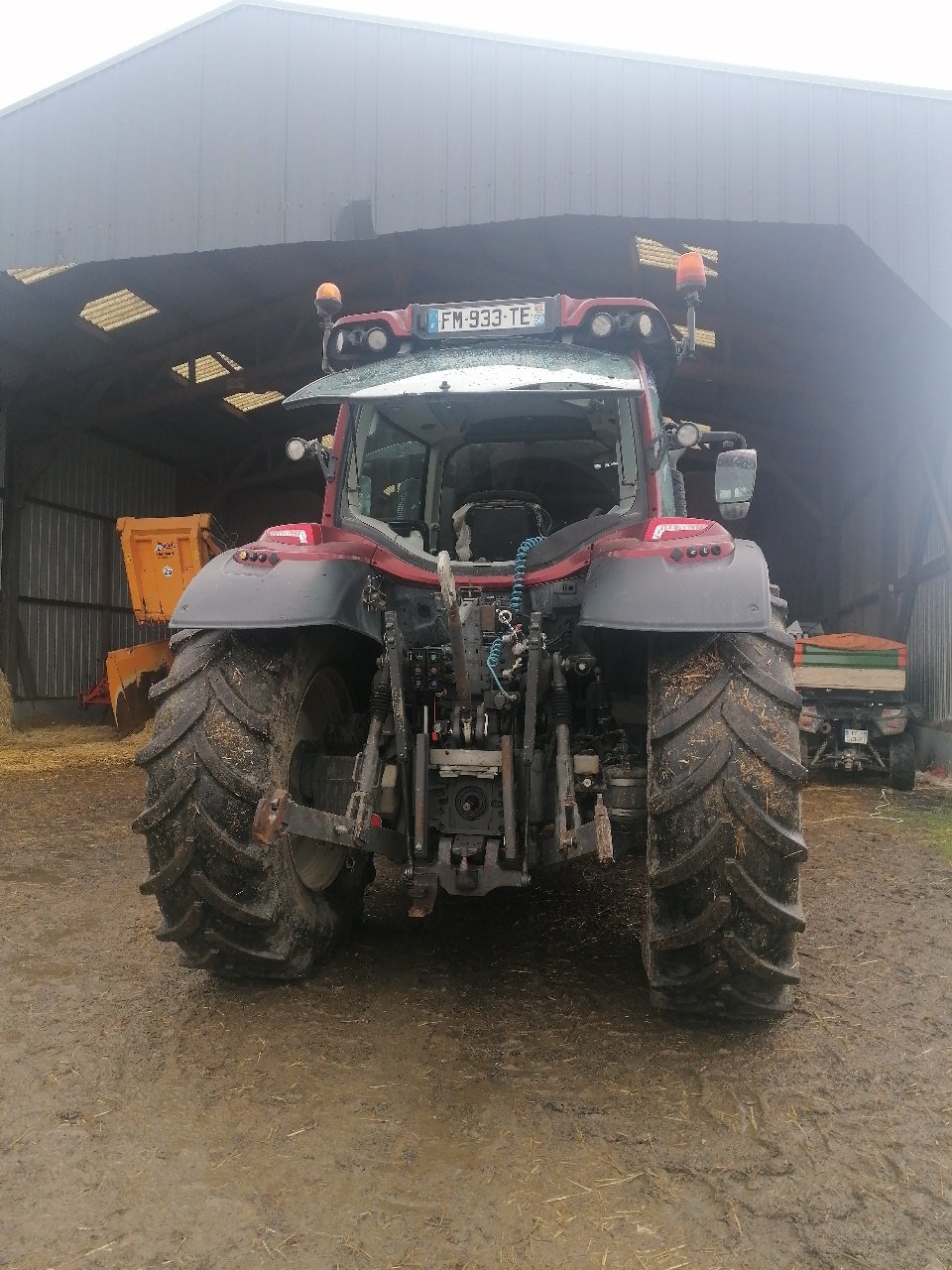 Traktor tip Valtra N 134 A, Gebrauchtmaschine in Combourg (Poză 4)