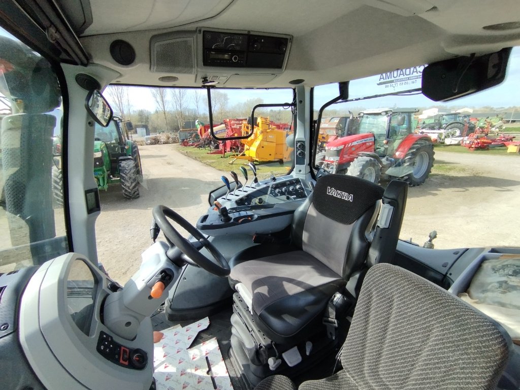 Traktor типа Valtra N 134 ACTIVE, Gebrauchtmaschine в Saint-Affrique (Фотография 9)
