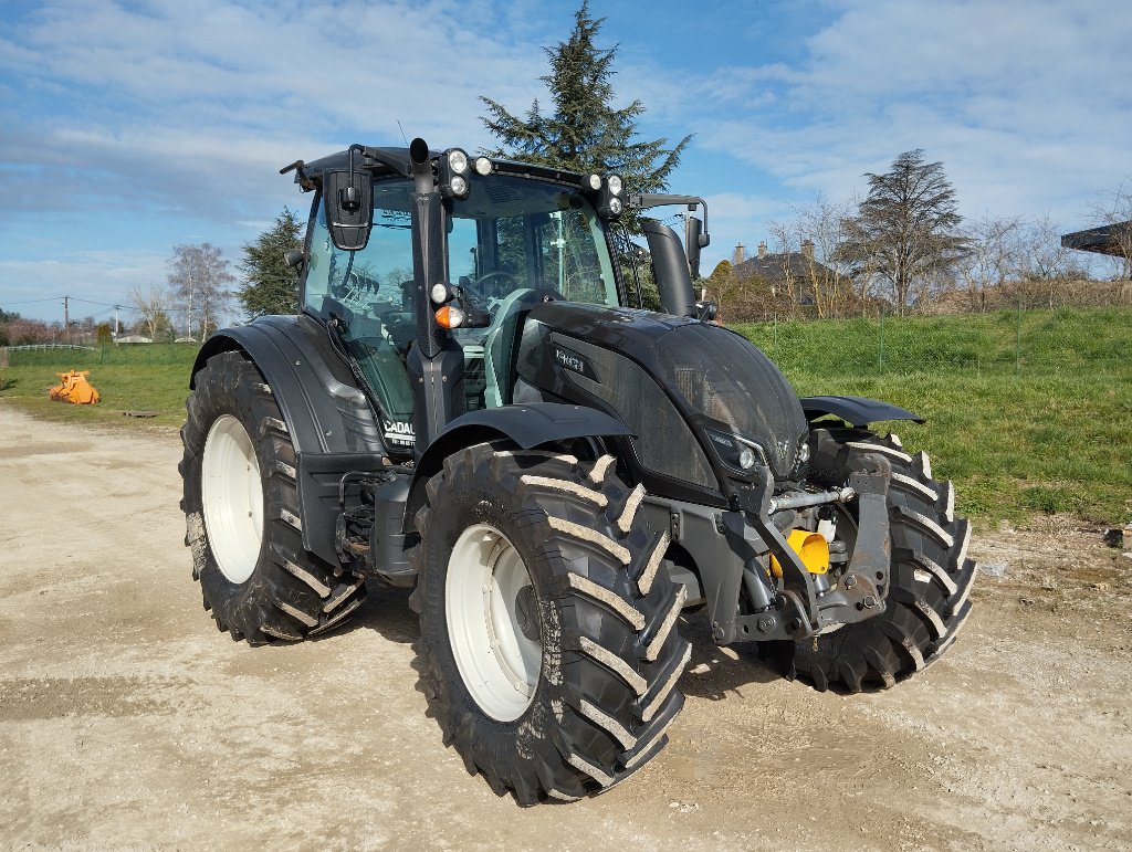 Traktor типа Valtra N 134 ACTIVE, Gebrauchtmaschine в Saint-Affrique (Фотография 3)