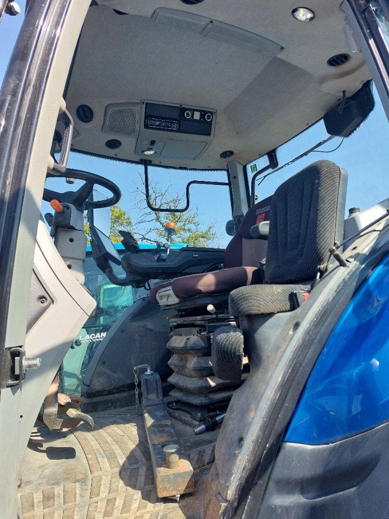 Traktor Türe ait Valtra N 134 D, Gebrauchtmaschine içinde LACAPELLE-MARIVAL (resim 5)