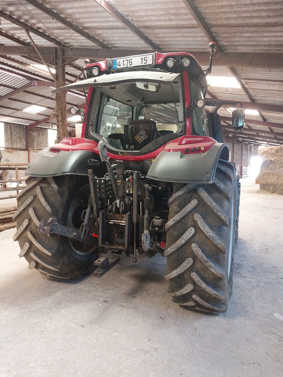 Traktor typu Valtra N 134 H5, Gebrauchtmaschine v LACAPELLE-MARIVAL (Obrázek 5)