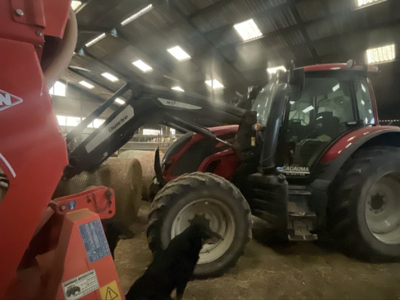 Traktor du type Valtra N 134 H5, Gebrauchtmaschine en Millau (Photo 1)
