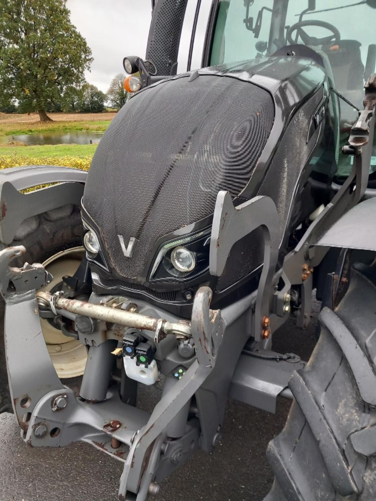 Traktor типа Valtra N 134 HiTech, Gebrauchtmaschine в BRECE (Фотография 7)