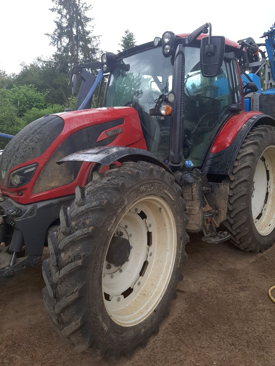 Traktor del tipo Valtra N 134 VERSU, Gebrauchtmaschine In SOUSCEYRAC (Immagine 1)