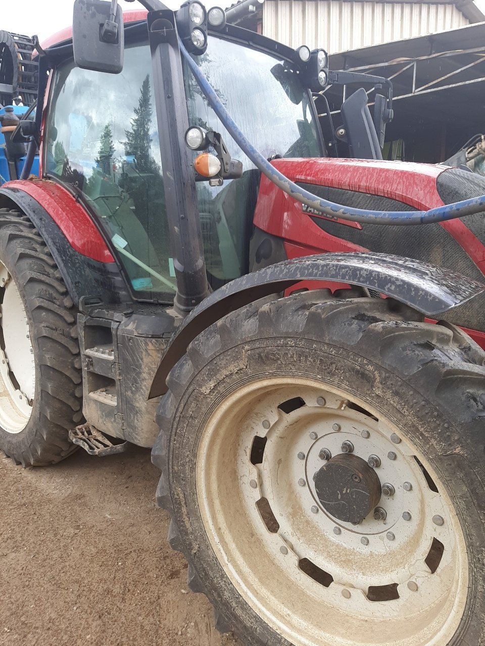 Traktor del tipo Valtra N 134 VERSU, Gebrauchtmaschine In SOUSCEYRAC (Immagine 2)